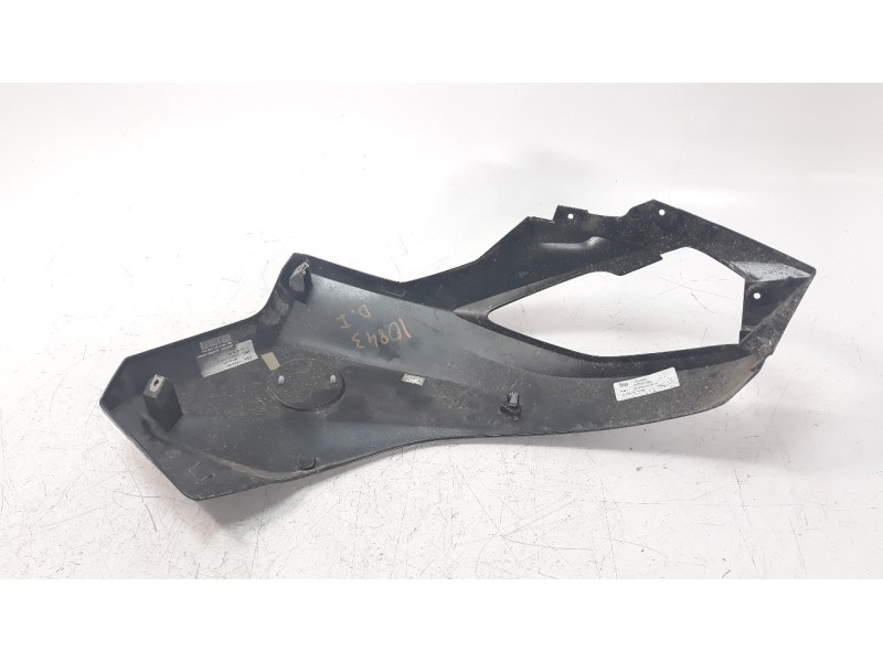 Recambio de moldura para bmw c 650 sport referencia OEM IAM 6638554459 46638560817 