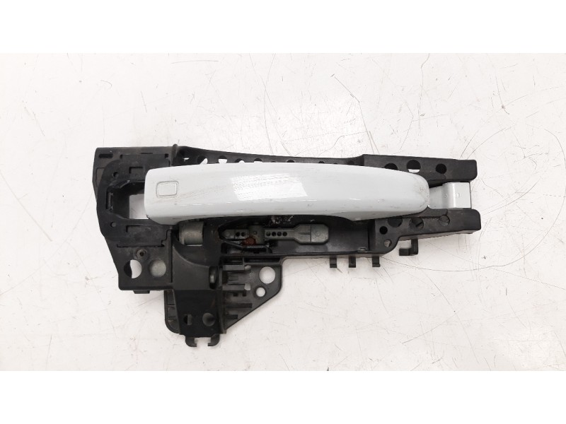 Recambio de maneta exterior delantera derecha para audi a1 sportback (8xf) attracted referencia OEM IAM 8T0837886B  