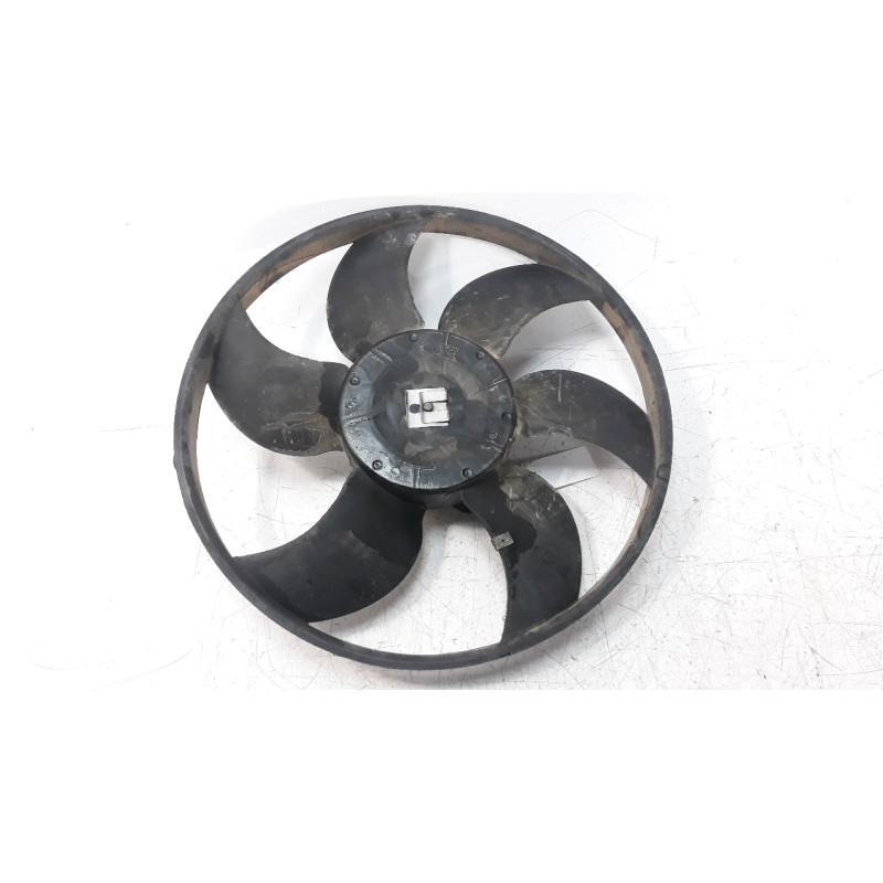 Recambio de electroventilador para dacia duster 1.5 dci diesel fap cat referencia OEM IAM 3P203207 5YY0548 
