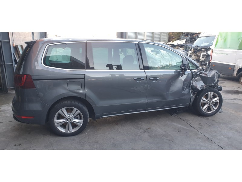 seat alhambra (711) del año 2022