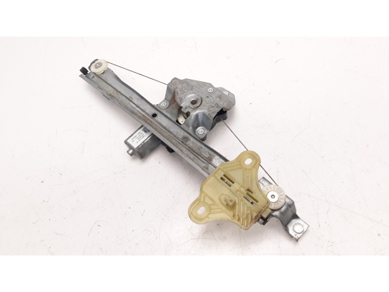 Recambio de elevalunas trasero derecho para renault captur 1.5 dci diesel fap energy referencia OEM IAM 827009380R 106199718 