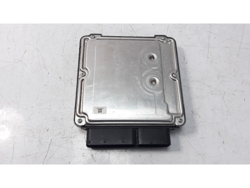 Recambio de centralita motor uce para volkswagen golf vii sportsvan 2.0 tdi referencia OEM IAM 04L907309A 0281018526 