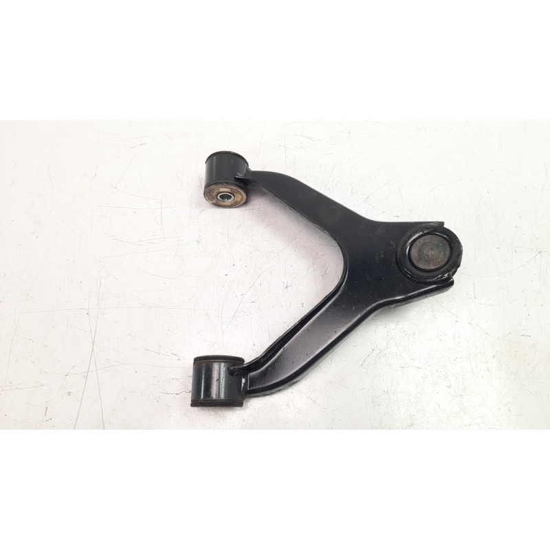Recambio de brazo suspension superior delantero derecho para iveco daily furgón 2.3 diesel referencia OEM IAM 5801564290  