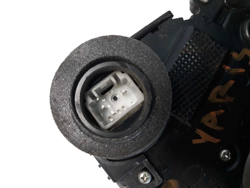 Recambio de cerradura puerta delantera izquierda para toyota yaris (ksp9/scp9/nlp9) 1.4 turbodiesel cat referencia OEM IAM   