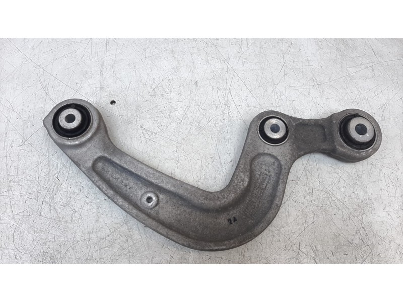 Recambio de brazo suspension inferior trasero izquierdo para audi a4 berlina (8wc) 35 tdi s line referencia OEM IAM 8W0505361E  