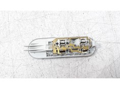 Recambio de luz interior para dacia duster 1.5 dci diesel fap cat referencia OEM IAM 8200073231   2