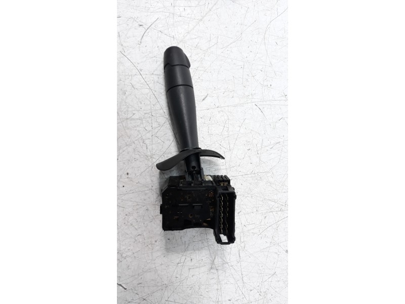Recambio de mando limpia para dacia duster 1.5 dci diesel fap cat referencia OEM IAM 8200792587  
