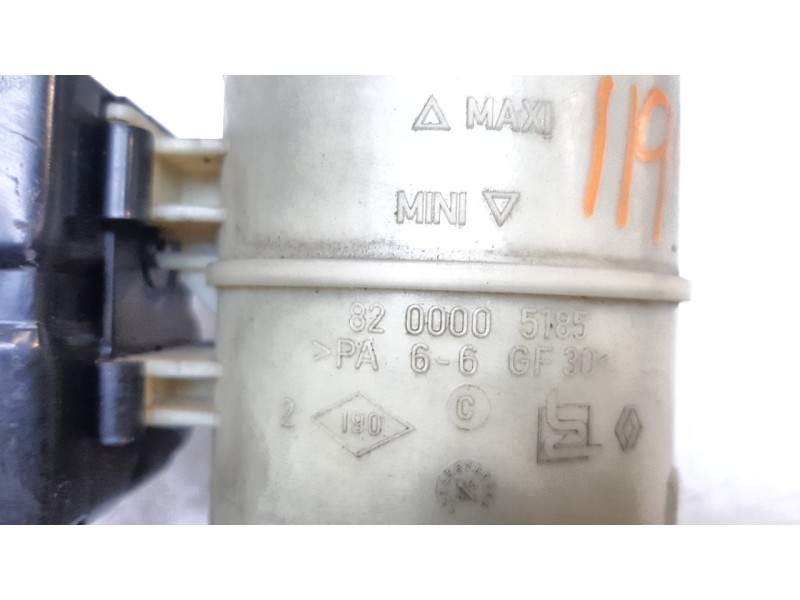 Recambio de deposito servo para renault master ii phase 2 bus mini - bus 9 - plazas l1h1 referencia OEM IAM 8200005185  