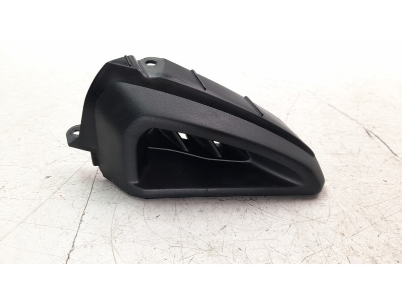 Recambio de moldura para yamaha mt -07 referencia OEM IAM BAT2137W  