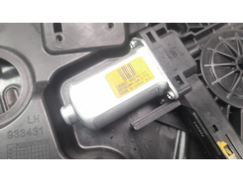 Recambio de elevalunas delantero izquierdo para volvo v40 1.6 diesel cat referencia OEM IAM 2813451  