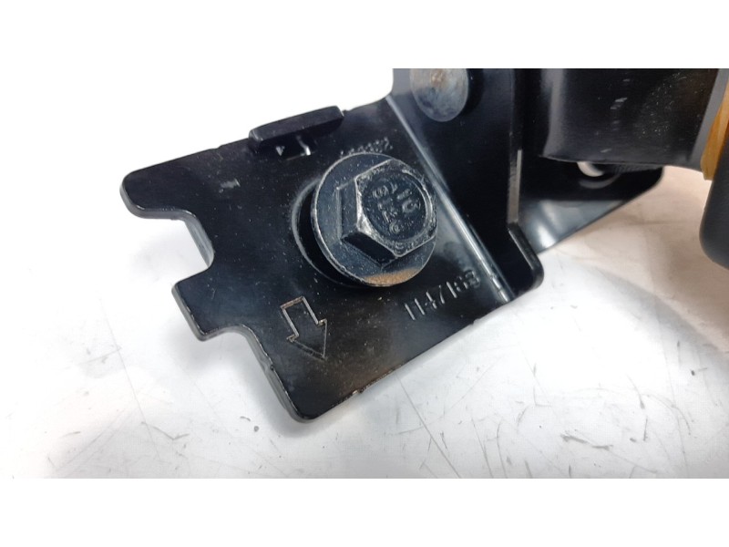 Recambio de enganche cinturon trasero derecho para hyundai kona 1.0 tgdi cat referencia OEM IAM 1147163  