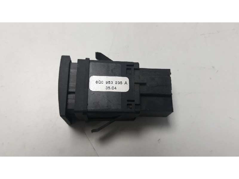 Recambio de warning para volkswagen polo (9n3) advance referencia OEM IAM 6Q0953235A  