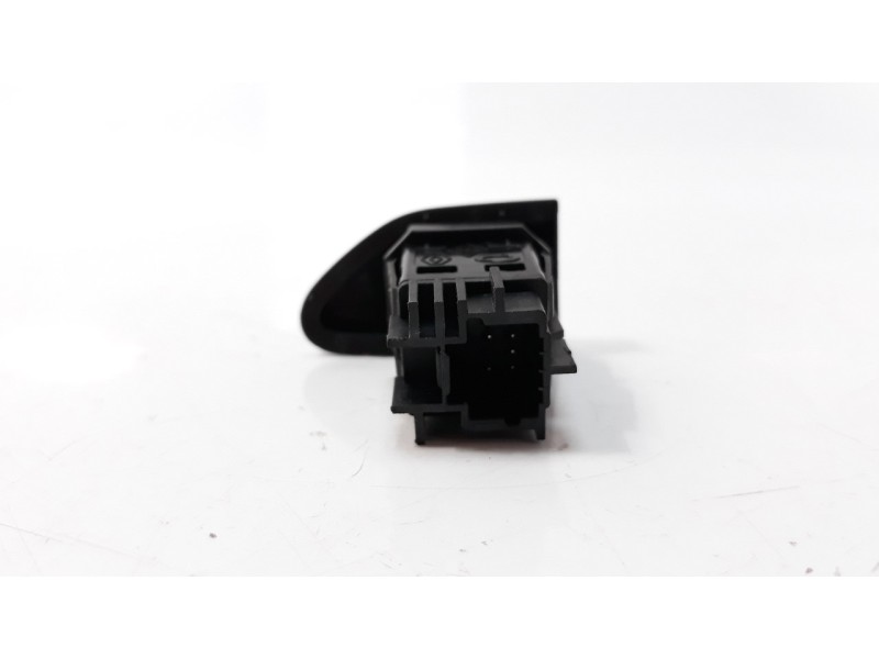 Recambio de warning para renault clio iv 1.2 16v referencia OEM IAM 252907372R  