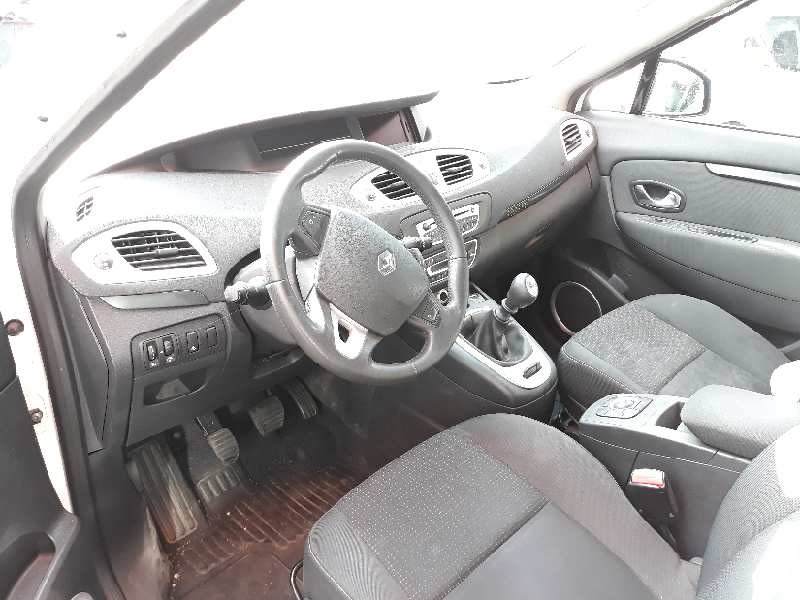 renault scenic iii del año 2010