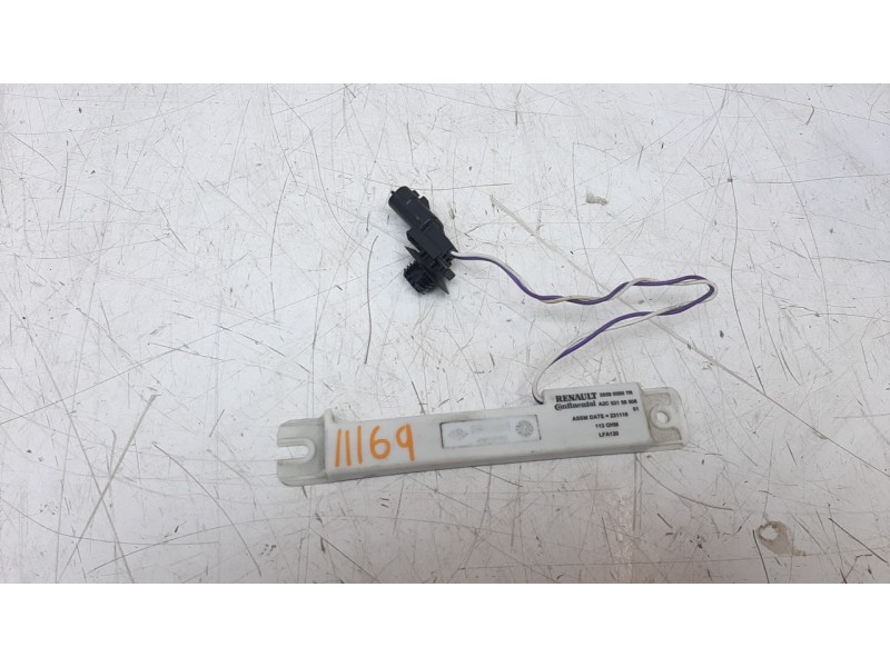 Recambio de antena para renault captur 0.9 energy referencia OEM IAM A2C53158506  