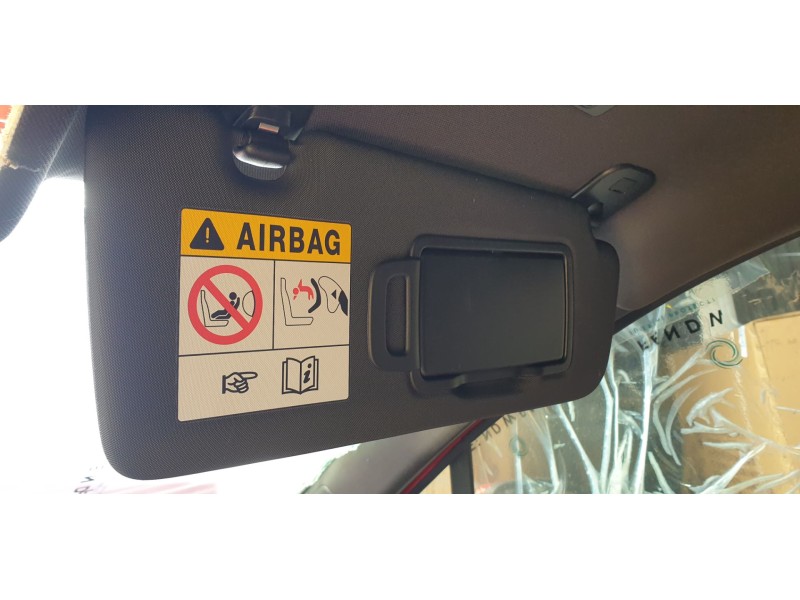 Recambio de parasol derecho para renault clio v business edition referencia OEM IAM 964001360R  