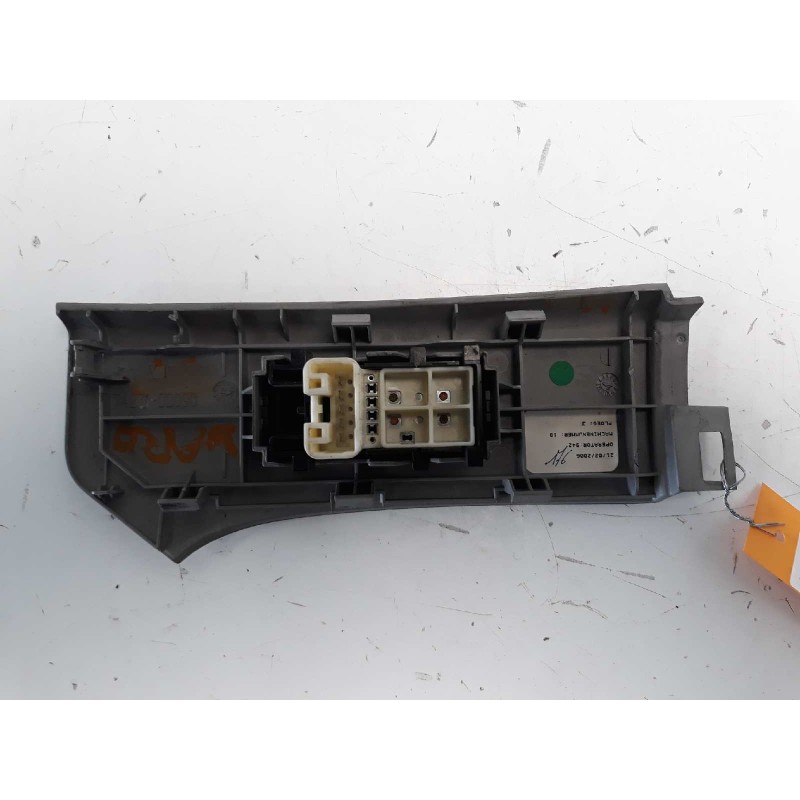 Recambio de mando elevalunas delantero derecho para toyota yaris (ksp9/scp9/nlp9) 1.4 turbodiesel cat referencia OEM IAM 742310D