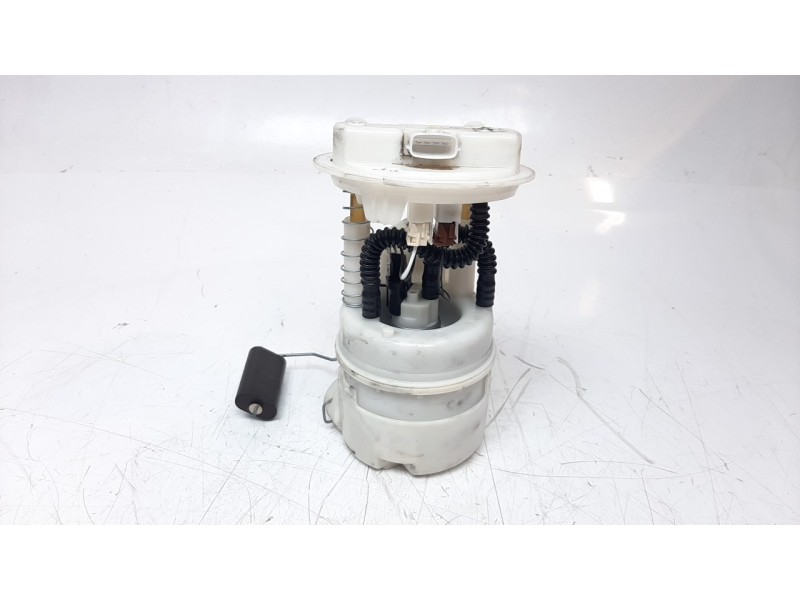 Recambio de bomba combustible para renault captur 0.9 energy referencia OEM IAM 170114543R  