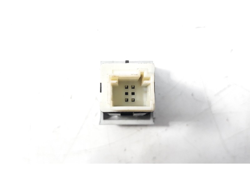 Recambio de interruptor para citroen c-elysée 1.6 blue-hdi fap referencia OEM IAM 96760000ZD  