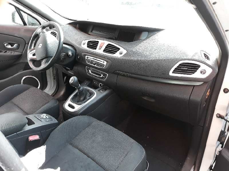 renault scenic iii del año 2010