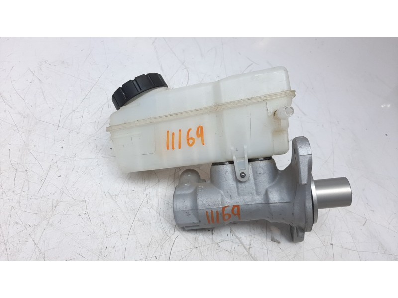 Recambio de bomba freno para renault captur 0.9 energy referencia OEM IAM 460119686R  