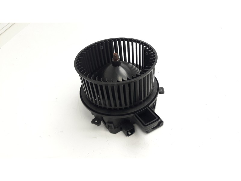 Recambio de ventilador calefaccion para audi a4 berlina (8w2) básico referencia OEM IAM 4M1820021 000925599 C24245103