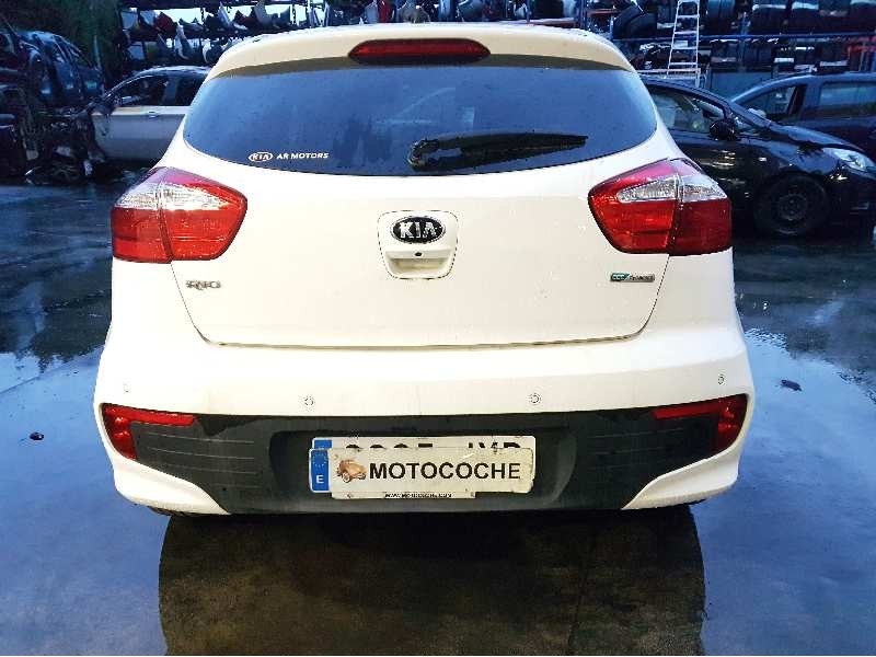 kia rio del año 2017
