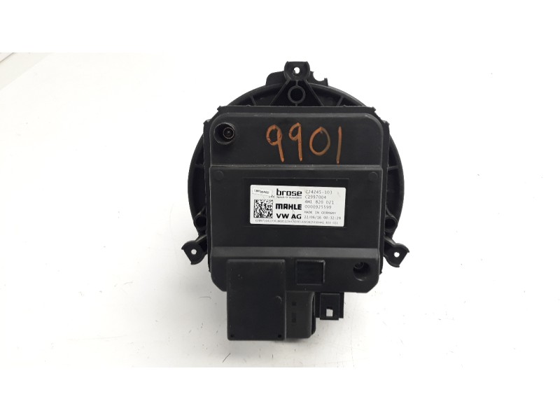 Recambio de ventilador calefaccion para audi a4 berlina (8w2) básico referencia OEM IAM 4M1820021 000925599 C24245103