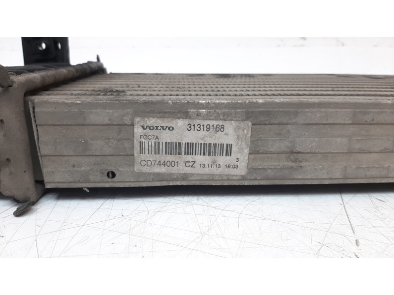 Recambio de intercooler para volvo v40 1.6 diesel cat referencia OEM IAM 31319168 CD744001 