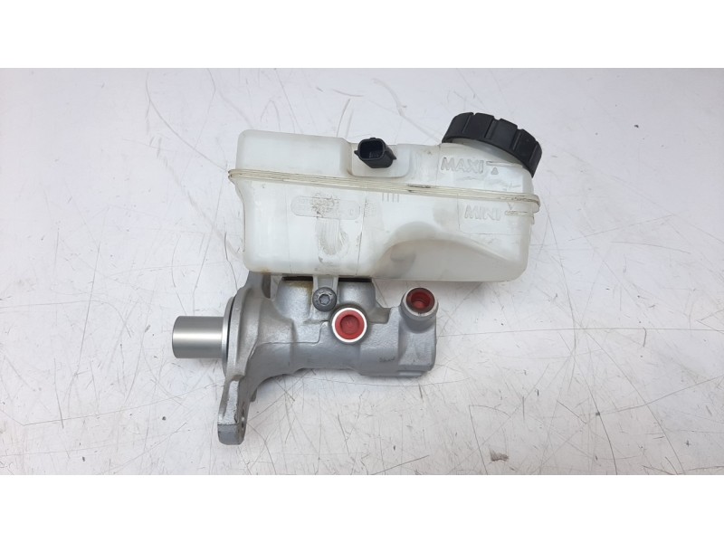 Recambio de bomba freno para renault captur 0.9 energy referencia OEM IAM 460119686R  