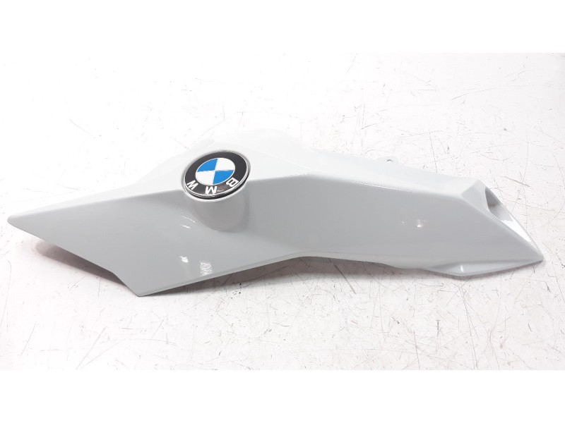 Recambio de carenado delantero izquierdo para bmw f 800 r referencia OEM IAM 46638546359 46638358399 