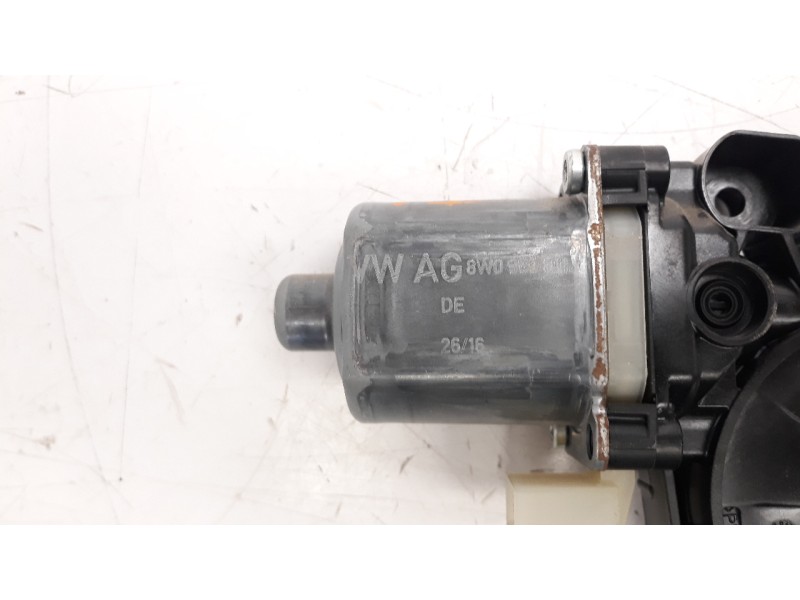 Recambio de motor elevalunas trasero izquierdo para audi a4 berlina (8w2) básico referencia OEM IAM 8W0959811  