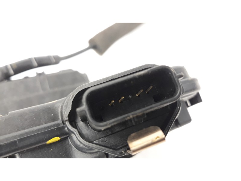Recambio de cerradura puerta delantera derecha para renault captur 0.9 energy referencia OEM IAM 805022764R  