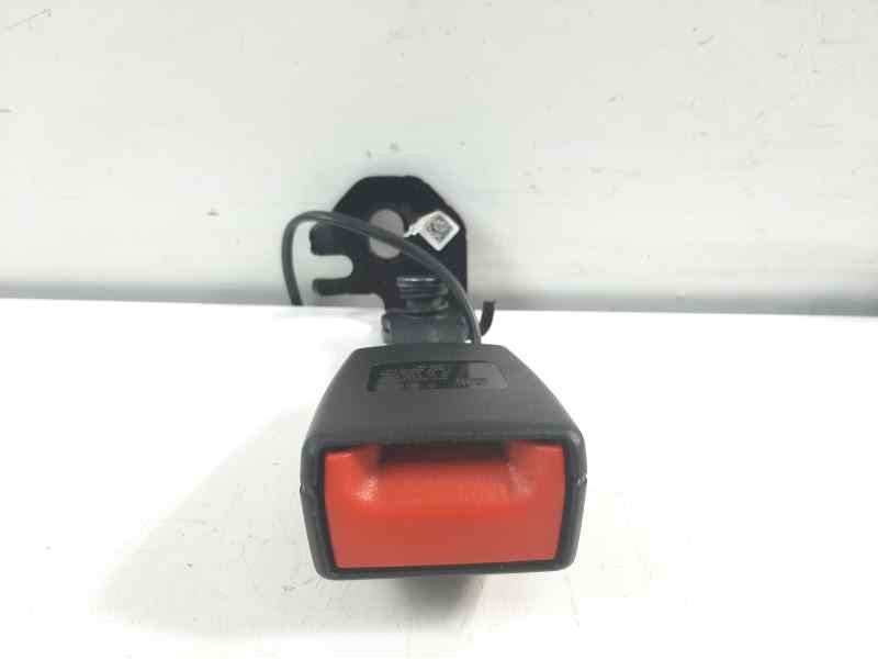 Recambio de cinturon seguridad trasero derecho para opel corsa e selective referencia OEM IAM 13427735 13427756 401266978