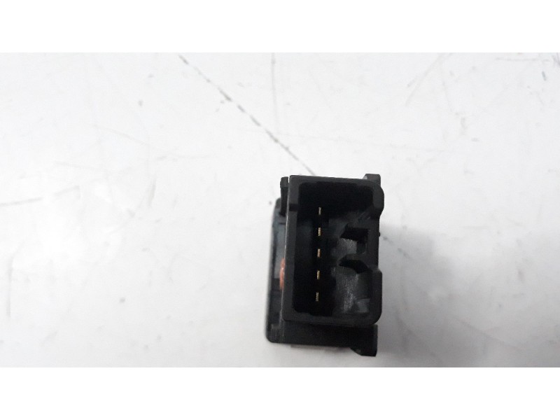 Recambio de interruptor para suzuki sx4 1.6 16v cat referencia OEM IAM 3758557L00  