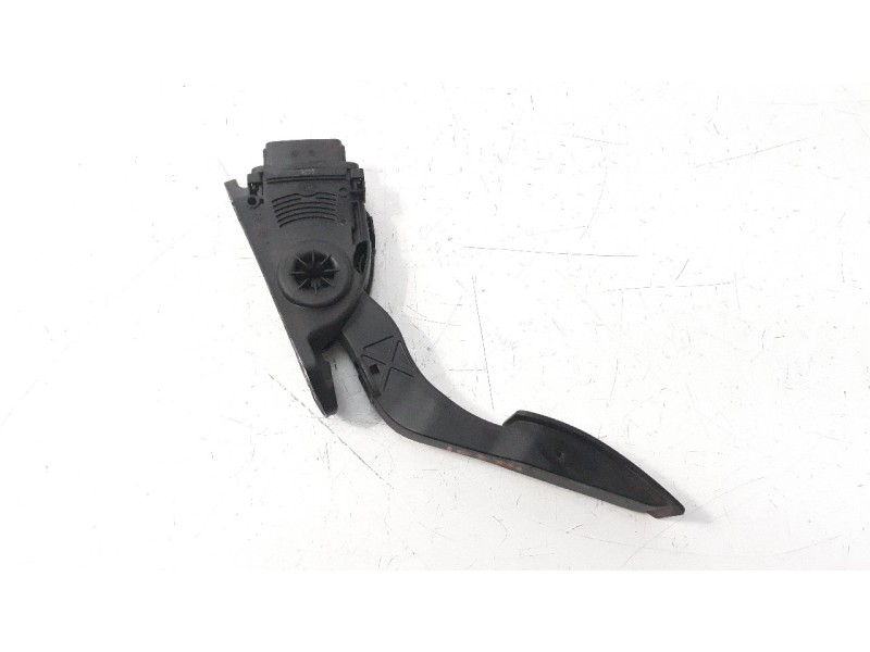 Recambio de potenciometro pedal para suzuki sx4 1.6 16v cat referencia OEM IAM 4940068L51  
