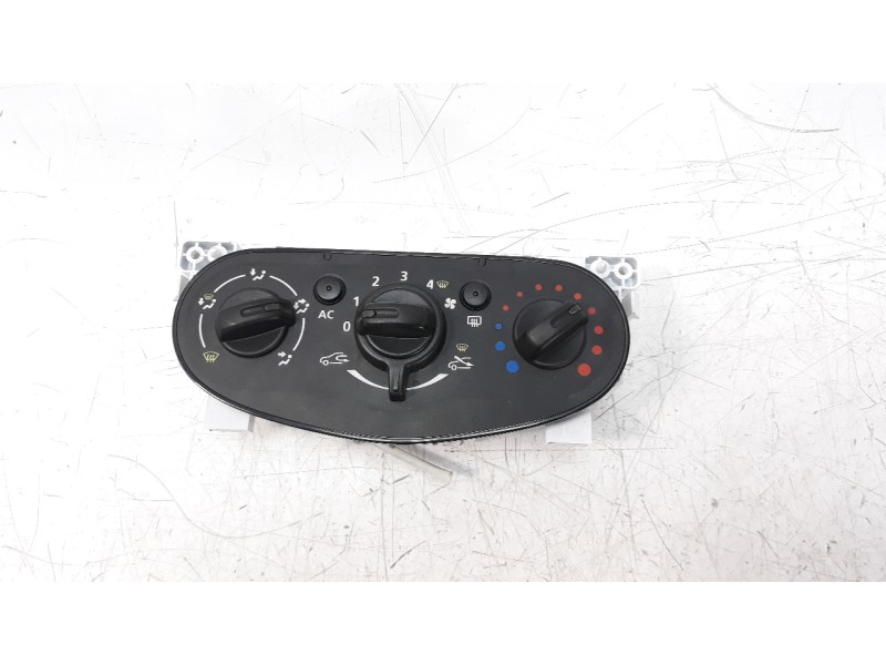 Recambio de mando calefaccion / aire acondicionado para dacia duster 1.5 dci diesel fap cat referencia OEM IAM T1001639U  