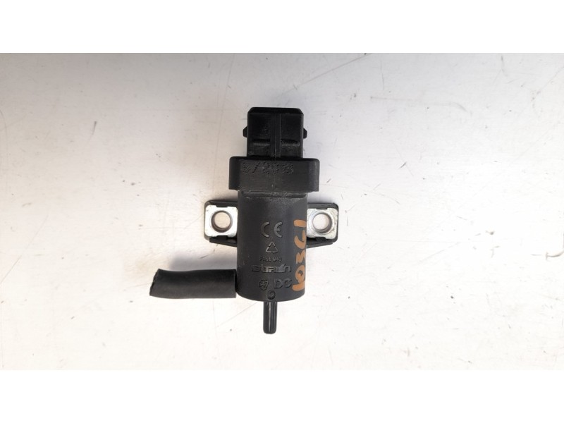 Recambio de valvula aire adicional para renault twingo iii 1.0 sce referencia OEM IAM 8200762162  