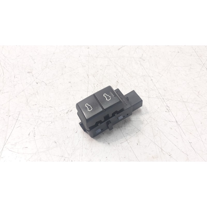 Recambio de interruptor para land rover range rover sport 3.0 td v6 cat referencia OEM IAM BH2215B591AA  