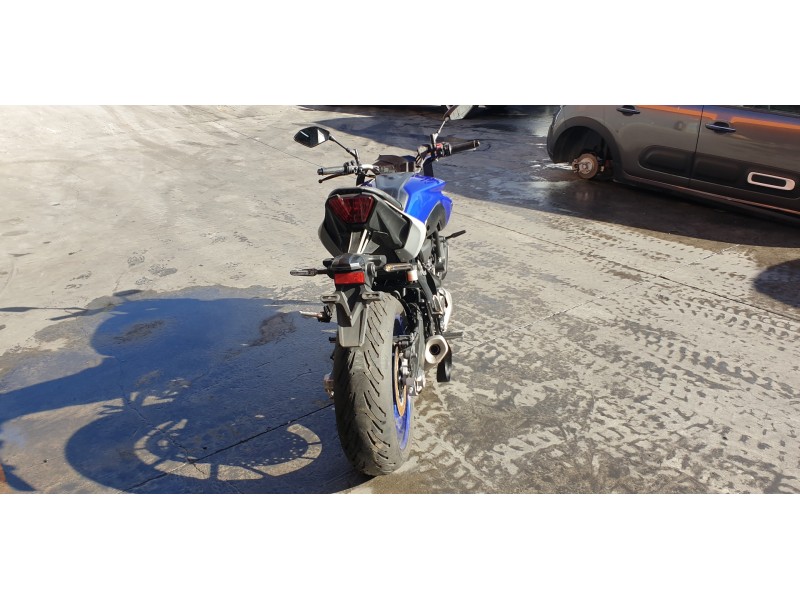 yamaha mt-07 del año 2021