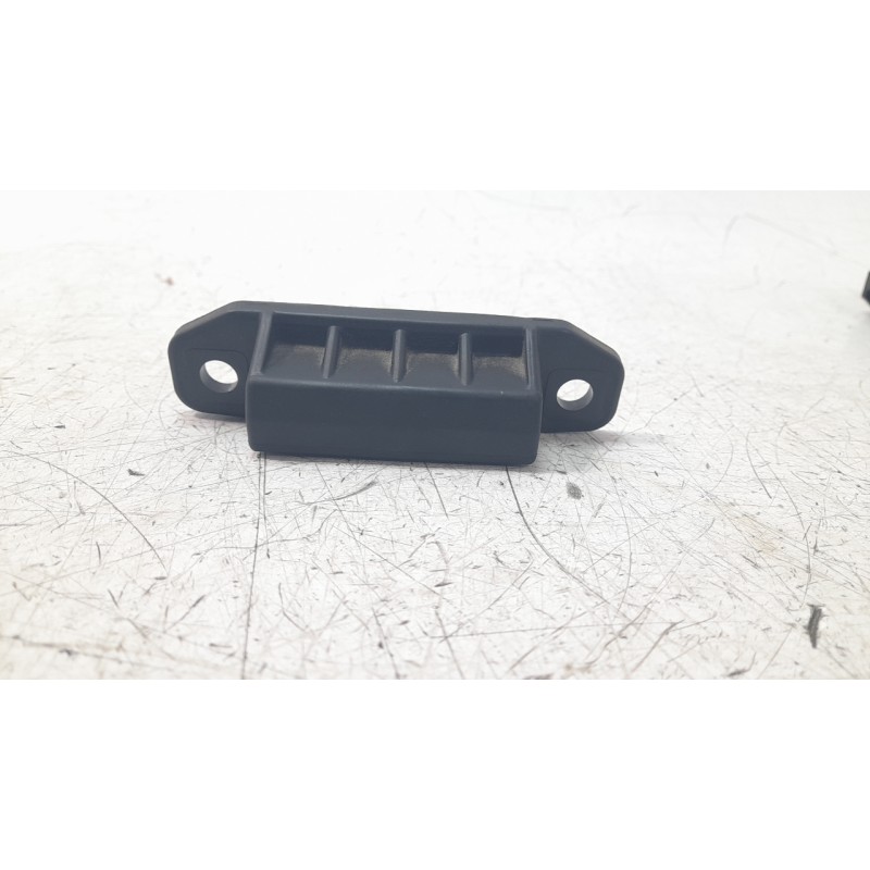 Recambio de maneta exterior maletero / porton para toyota c-hr hybrid gr sport referencia OEM IAM 69321F4010  