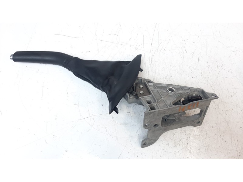 Recambio de palanca freno para volvo v40 1.6 diesel cat referencia OEM IAM 31381646V  