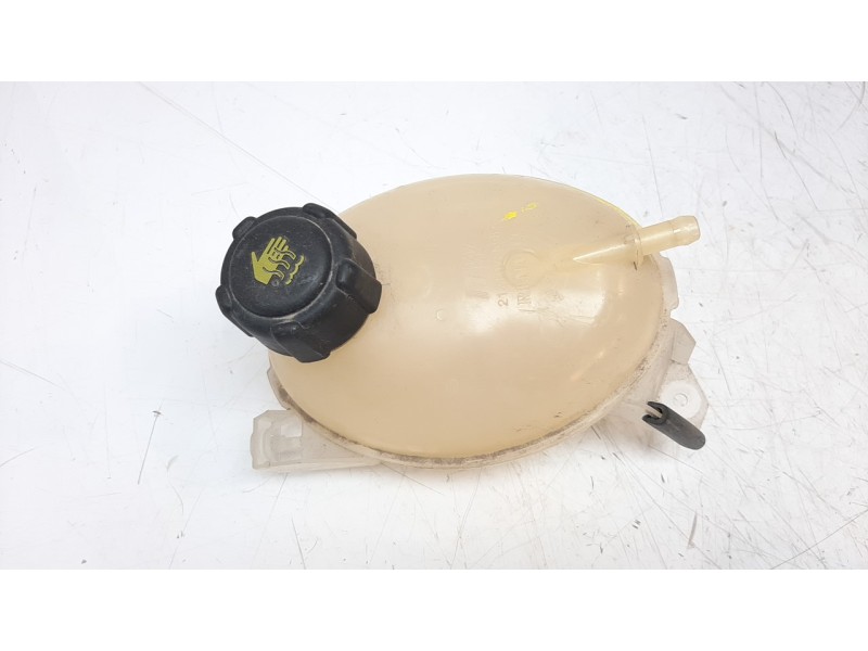Recambio de deposito expansion para renault captur 0.9 energy referencia OEM IAM 217107259R  