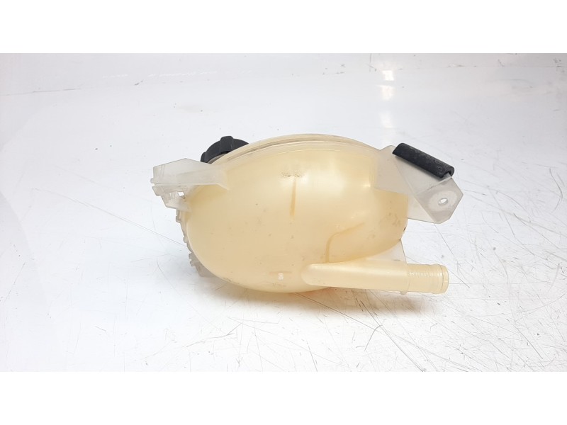 Recambio de deposito expansion para renault captur 0.9 energy referencia OEM IAM 217107259R  
