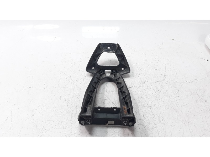 Recambio de portamatriculas para bmw f 800 r referencia OEM IAM 46628526816  