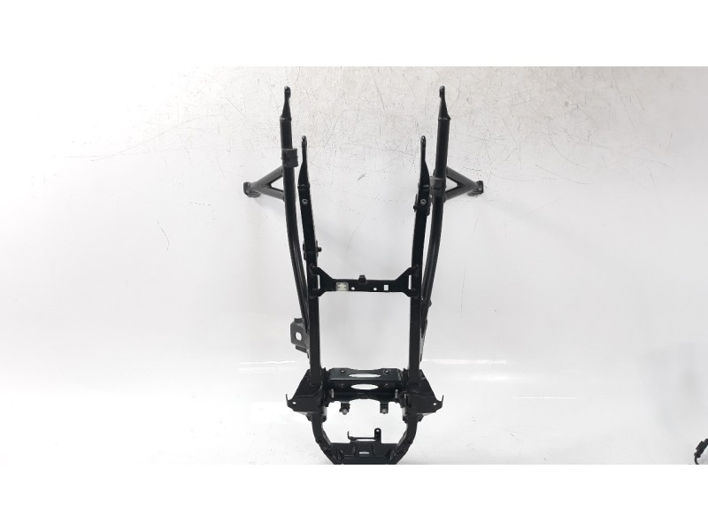 Recambio de subchasis trasero para bmw f 800 r referencia OEM IAM 46518532567  
