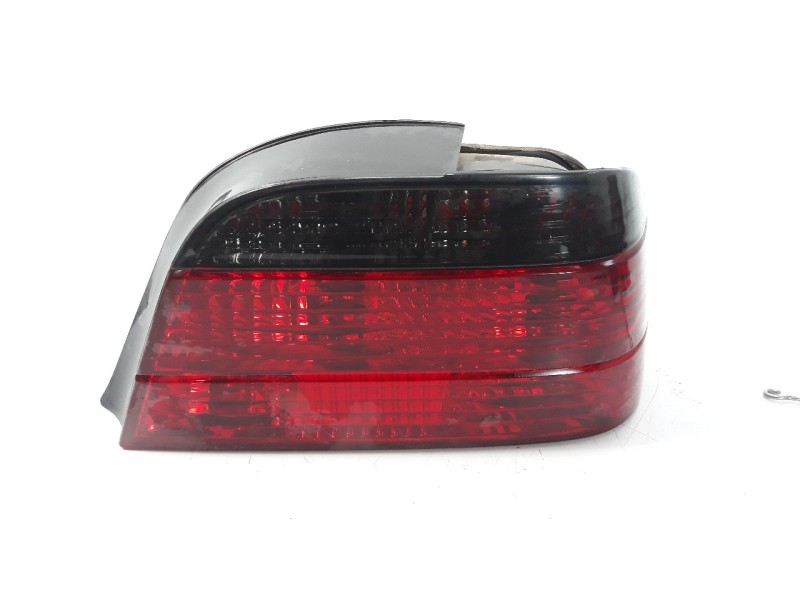 Recambio de piloto trasero derecho para bmw serie 7 (e38) 2.5 turbodiesel cat referencia OEM IAM   