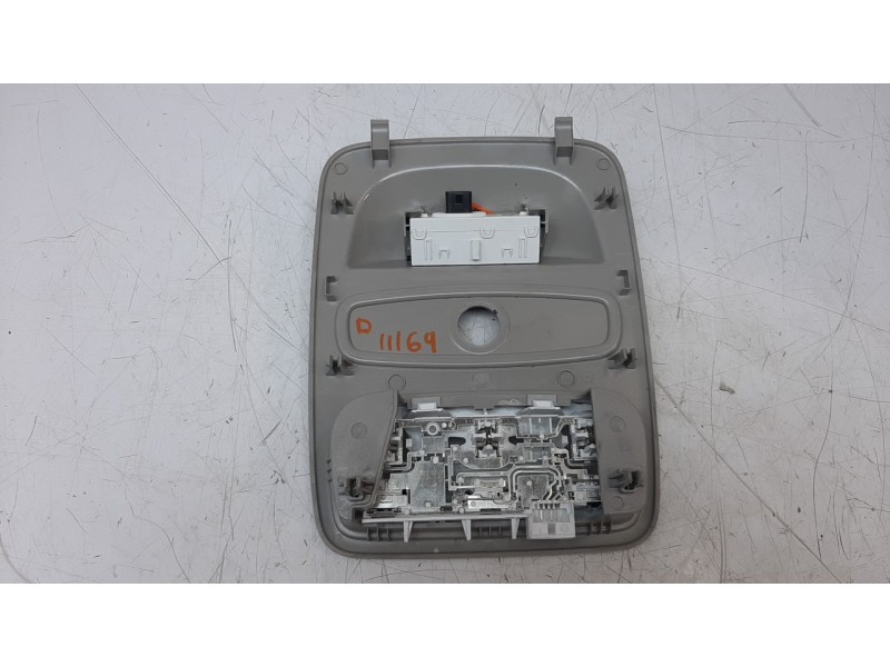 Recambio de luz interior para renault captur 0.9 energy referencia OEM IAM 969801754  