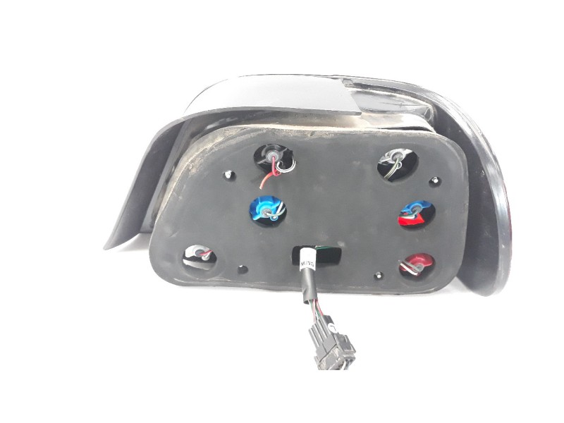 Recambio de piloto trasero izquierdo para bmw serie 7 (e38) 2.5 turbodiesel cat referencia OEM IAM 63218360079  