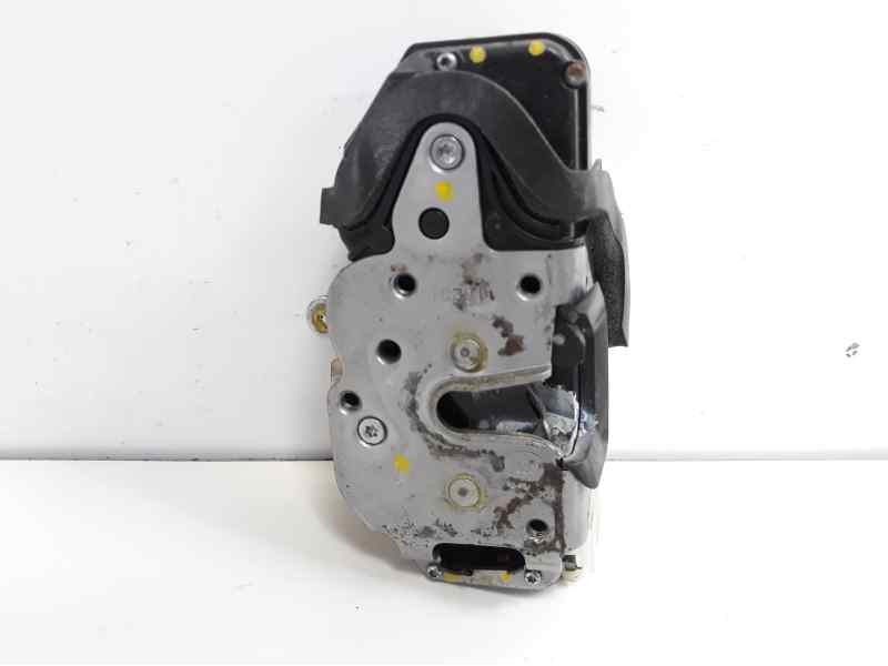 Recambio de cerradura puerta delantera derecha para opel insignia berlina sport referencia OEM IAM 13579523  